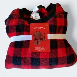 Target WondershopPlaid Women's Sleepwear Short Set - Red and Black